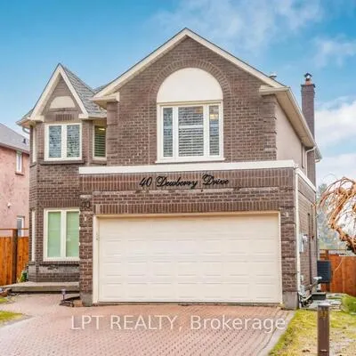 40,&nbsp;Dewberry, Middlefield, Markham
