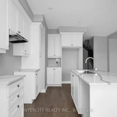 184,&nbsp;Mumbai, Middlefield, Markham