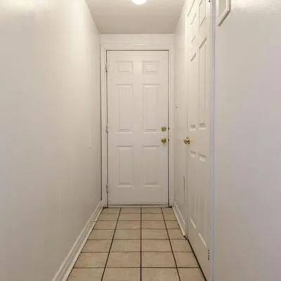 74,&nbsp;Sunway, Raymerville, Markham
