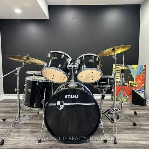 Premium freehold home for sale: 3, Manorwood, Berczy, Markham