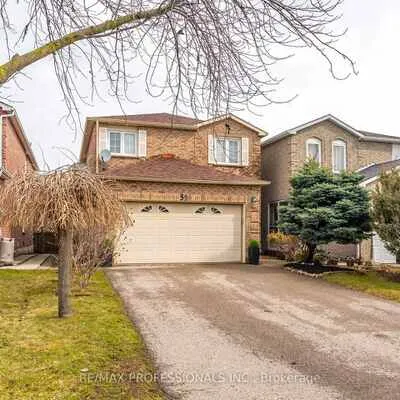 52,&nbsp;Lavron, Middlefield, Markham