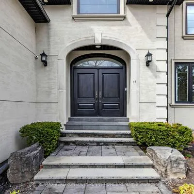 18,&nbsp;Walnut Glen, Devil's Elbow, Markham