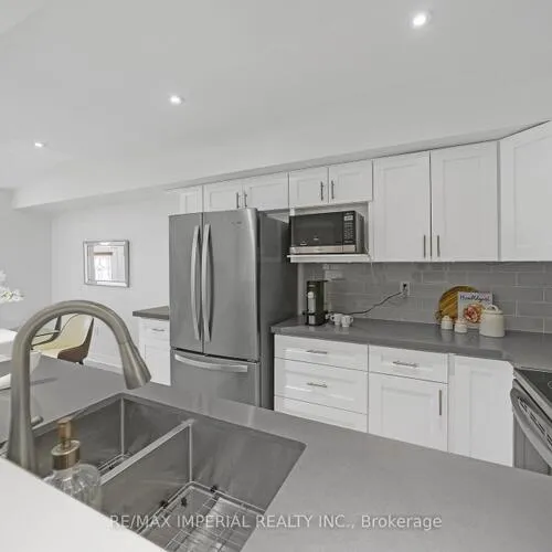 Premium freehold home for sale: 393, Bur Oak, Berczy, Markham