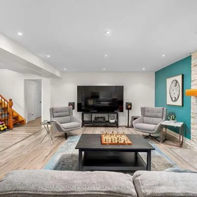 9,&nbsp;Orchard, Old Markham Village, Markham