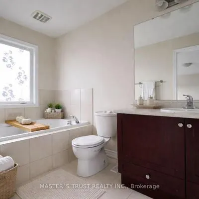 271,&nbsp;Riverlands, Cornell, Markham