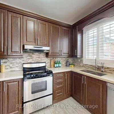 1,&nbsp;Kentland, Wismer, Markham