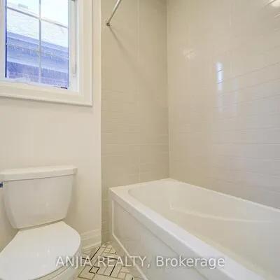 5158,&nbsp;16th, Berczy, Markham