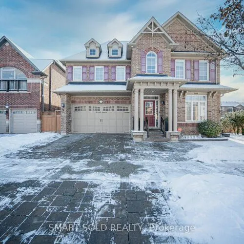 Premium freehold home for sale: 33, Earnshaw, Victoria Square, Markham