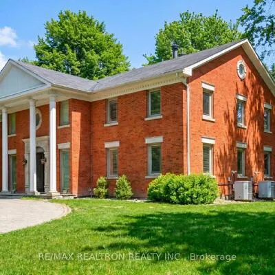 17,&nbsp;Old English, Bayview Glen, Markham