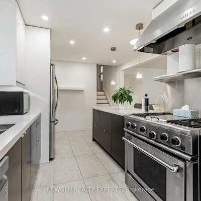 80,&nbsp;Sherwood Forest, Bullock, Markham