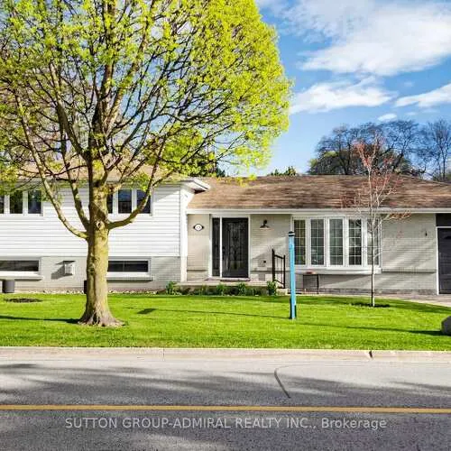 Premium freehold home for sale: 218, Bay Thorn, Royal Orchard, Markham