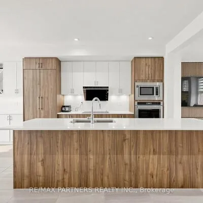 9092,&nbsp;Woodbine, Buttonville, Markham
