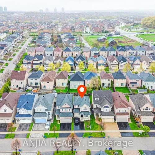 Premium freehold home for sale: 51, Oxfordshire, Berczy, Markham