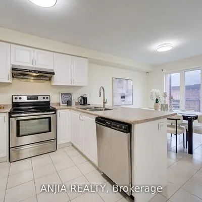 1124,&nbsp;Bur Oak, Wismer, Markham