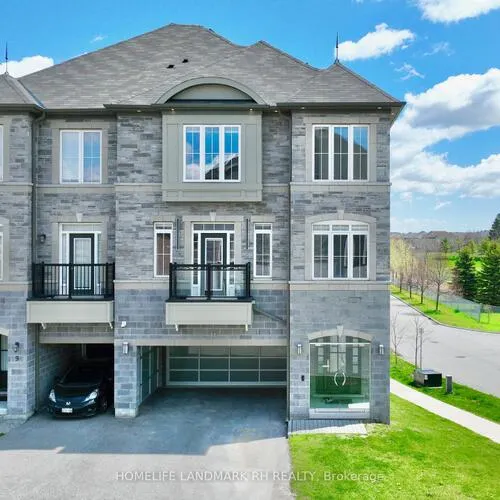 Premium freehold home for sale: 11, Lorne Glen, Berczy, Markham