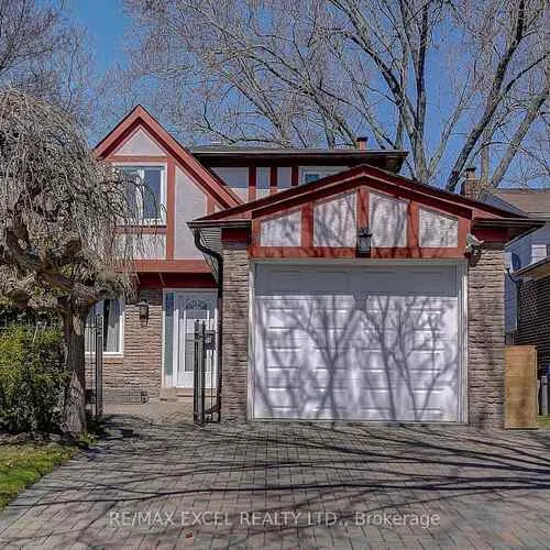 Premium freehold home for sale: 28, Holsworthy, German Mills, Markham