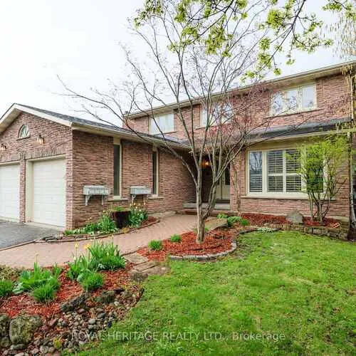 Premium freehold home for sale: 100, Squire Bakers, Sherwood-Amberglen, Markham