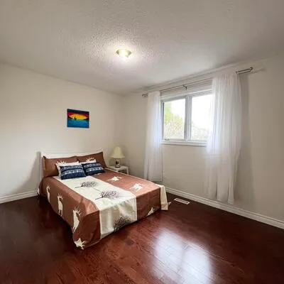 28,&nbsp;Parkinson, Markham Village, Markham