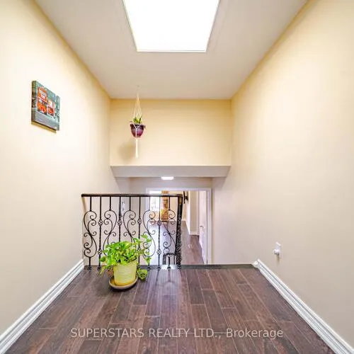 Premium freehold home for sale: 14, Kemsing, Milliken Mills West, Markham