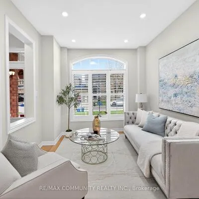 28,&nbsp;Radmore, Box Grove, Markham