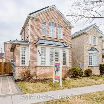 116,&nbsp;Emery Hill, Berczy, Markham