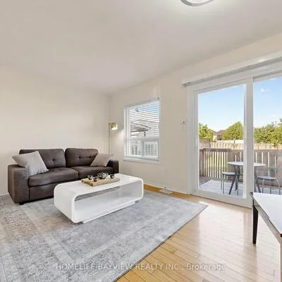 133,&nbsp;Laird, Middlefield, Markham