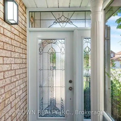 235,&nbsp;Highglen, Milliken Mills East, Markham