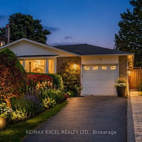 Premium freehold home for sale: 9, Glamis, Royal Orchard, Markham