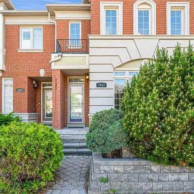2957,&nbsp;Bur Oak, Cornell, Markham