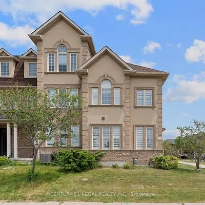 10717,&nbsp;Woodbine, Cathedraltown, Markham