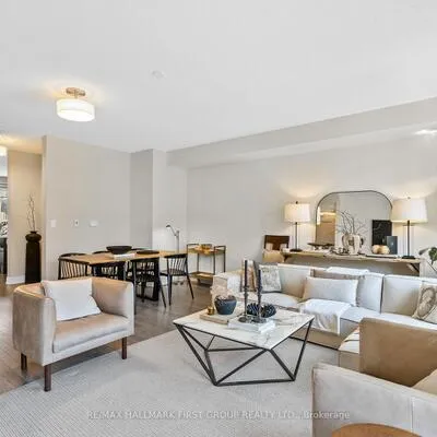 22,&nbsp;Phillipsen, Cedarwood, Markham