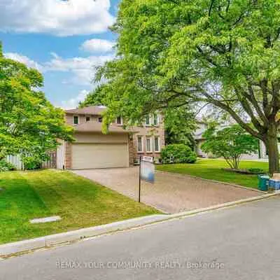 16,&nbsp;Valleyview, Thornlea, Markham