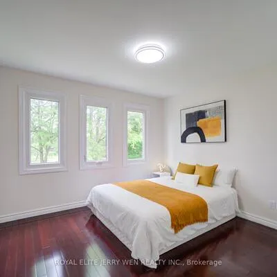 70,&nbsp;Bronte, Thornlea, Markham