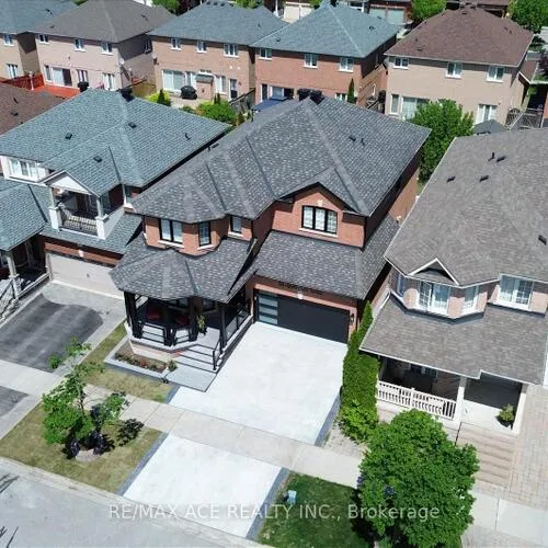 Premium freehold home for sale: 23, Appleview, Greensborough, Markham