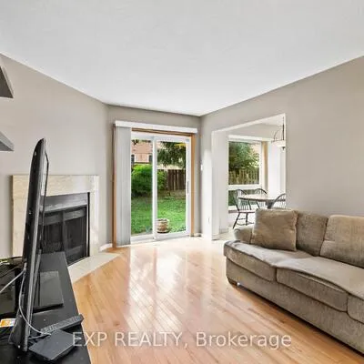 25,&nbsp;Lilac, Aileen-Willowbrook, Markham