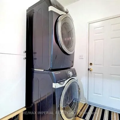 156,&nbsp;Goldenwood, Greensborough, Markham