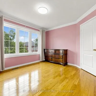 18,&nbsp;Saxony, Berczy, Markham