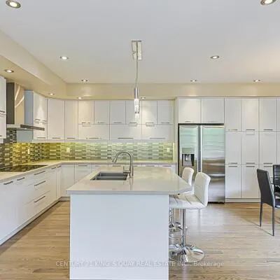 1,&nbsp;Bloom, Cornell, Markham