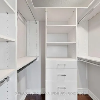 499,&nbsp;White's Hill, Cornell, Markham