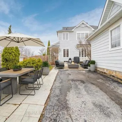 168,&nbsp;Gas Lamp, Cornell, Markham