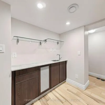 23,&nbsp;Spragg, Markham Village, Markham