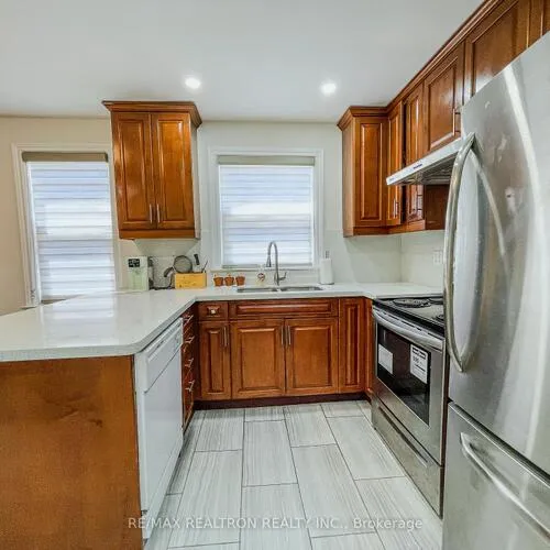 Premium freehold home for sale: 52, Glen Cameron, Thornhill, Markham