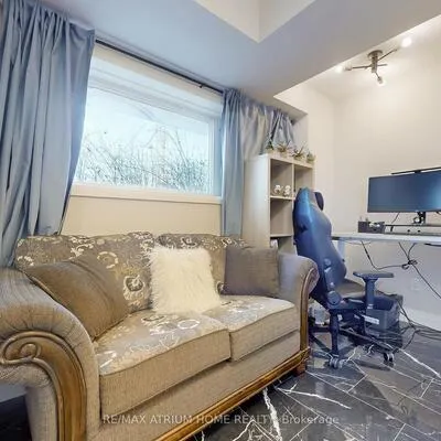 18,&nbsp;Teasel, Unionville, Markham