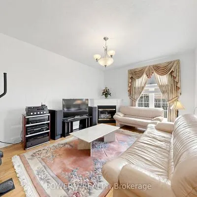 16,&nbsp;Barkwood, Berczy, Markham