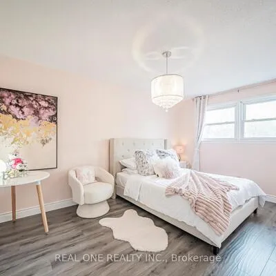 133,&nbsp;Risebrough, Milliken Mills West, Markham