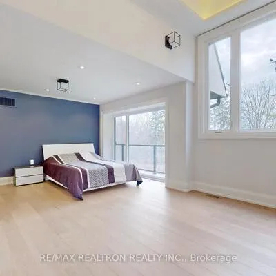 7,&nbsp;Albion, Thornhill, Markham