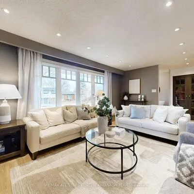 30,&nbsp;Sir Caradoc, Markham Village, Markham