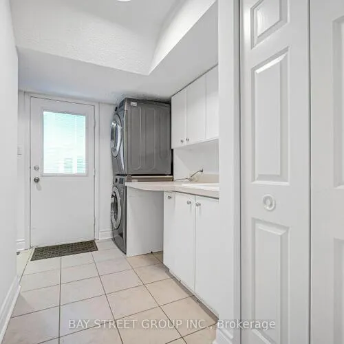 Premium freehold home for sale: 16, Innisbrook, Aileen-Willowbrook, Markham