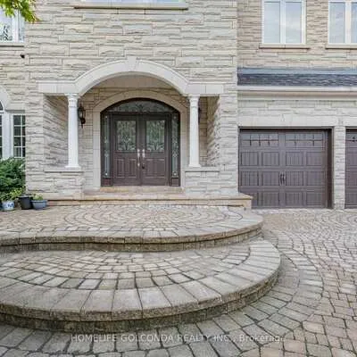 30,&nbsp;Goldring, Cachet, Markham
