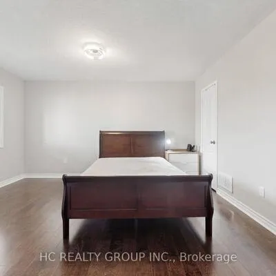 232,&nbsp;Stonebridge, Berczy, Markham